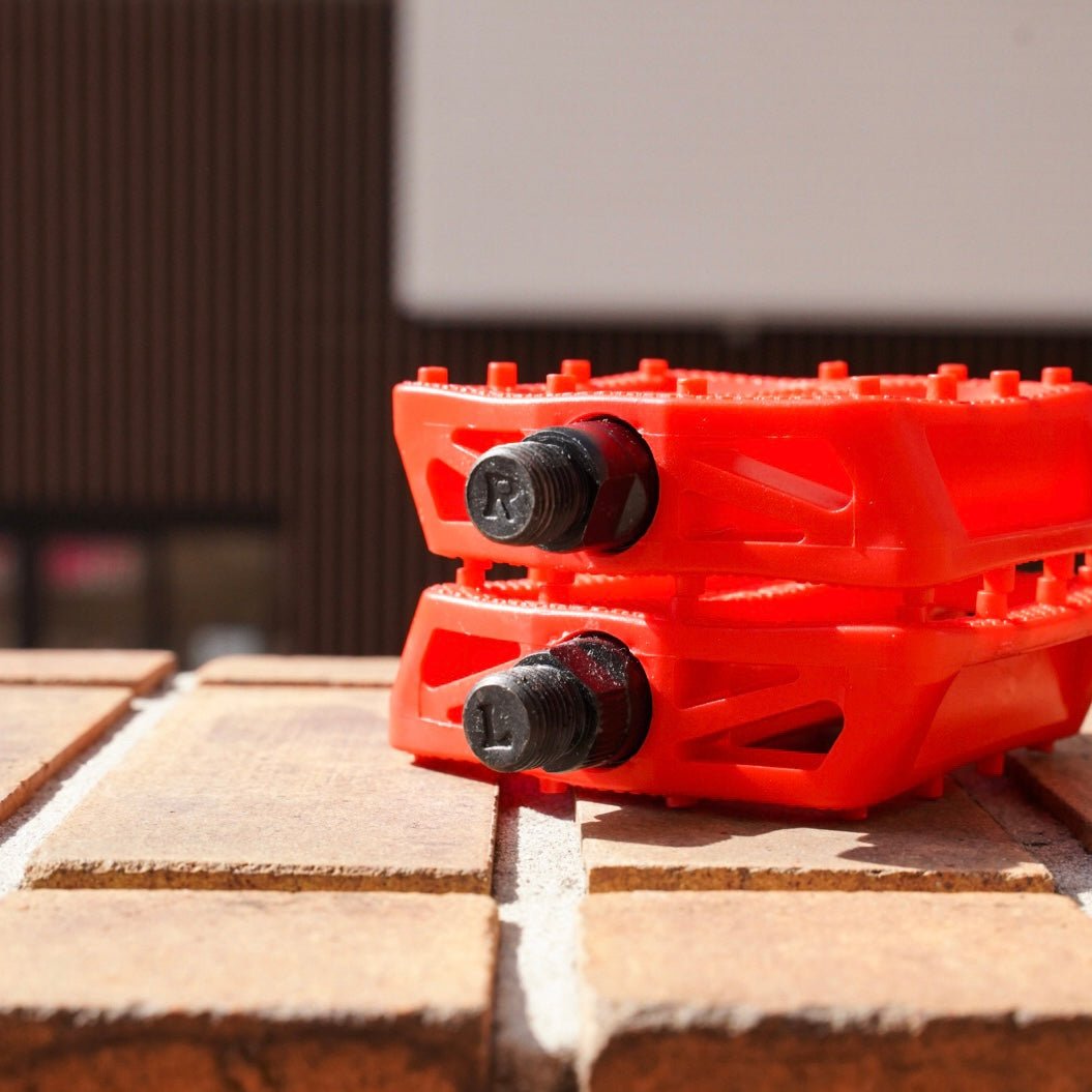 CHAMELEON NYION PEDAL 【Red】 - LINKEY CYCLECHAMELEON NYION PEDAL 【Red】