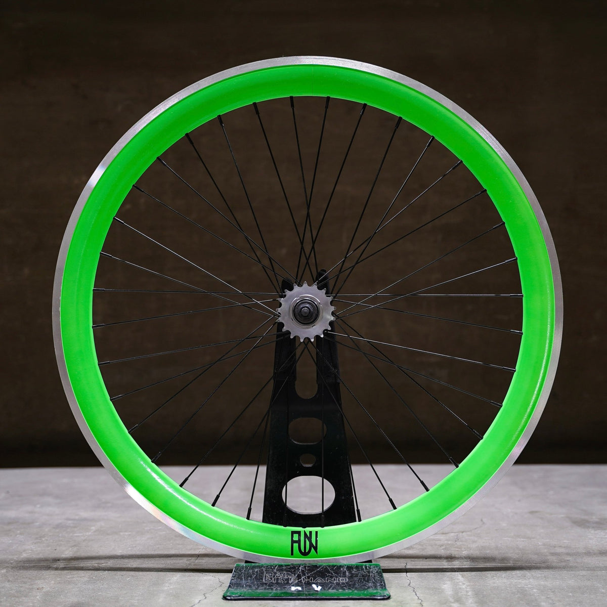 【FUN】CHAMELEON Rear Wheel - green - LINKEY CYCLE【FUN】CHAMELEON Rear Wheel - green -