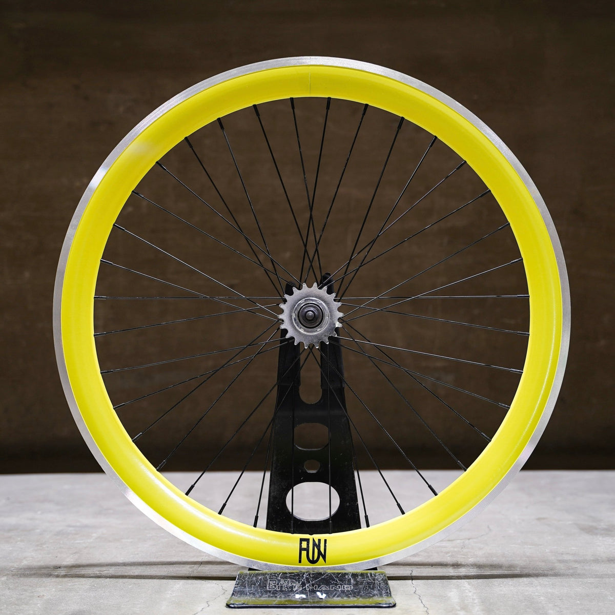 【FUN】CHAMELEON Rear Wheel - yellow - LINKEY CYCLE【FUN】CHAMELEON Rear Wheel - yellow -