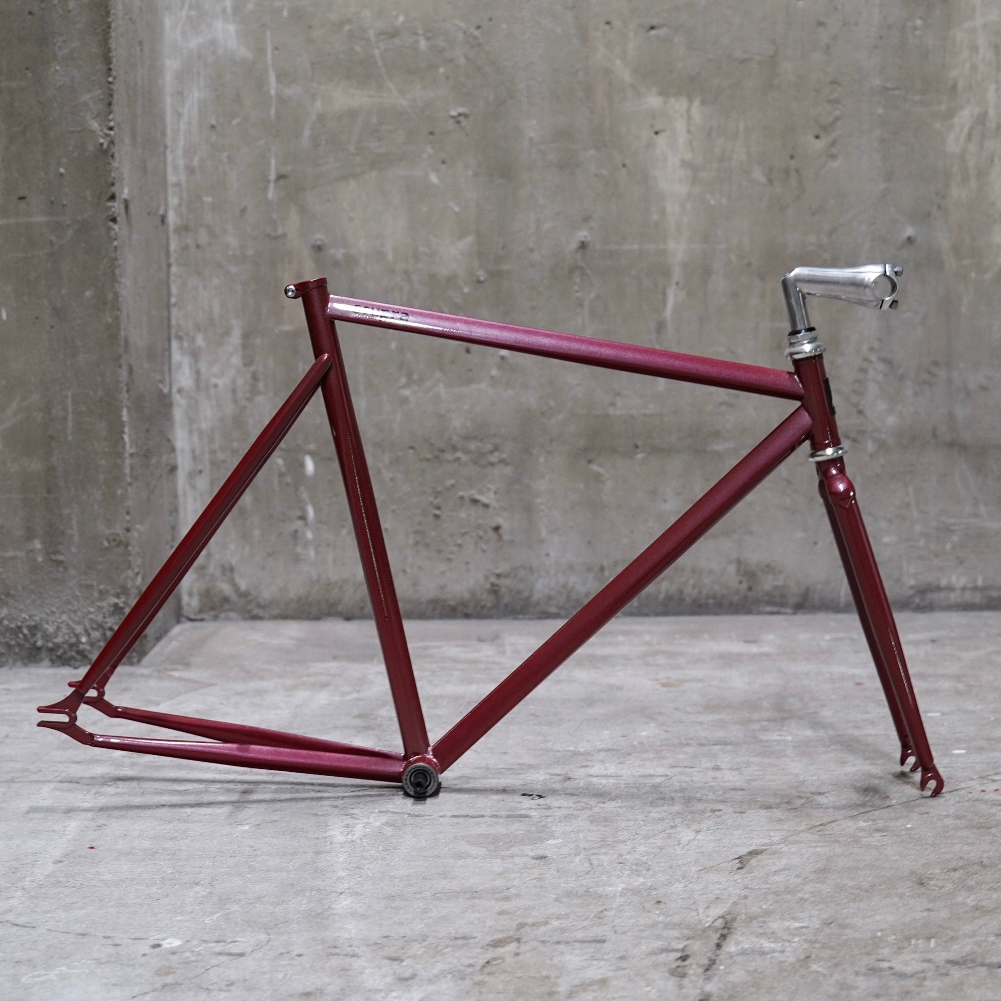 【FUN】SOUPRA Frame -Gloss Magenta Metallic - LINKEY CYCLE【FUN】SOUPRA Frame -Gloss Magenta Metallic-