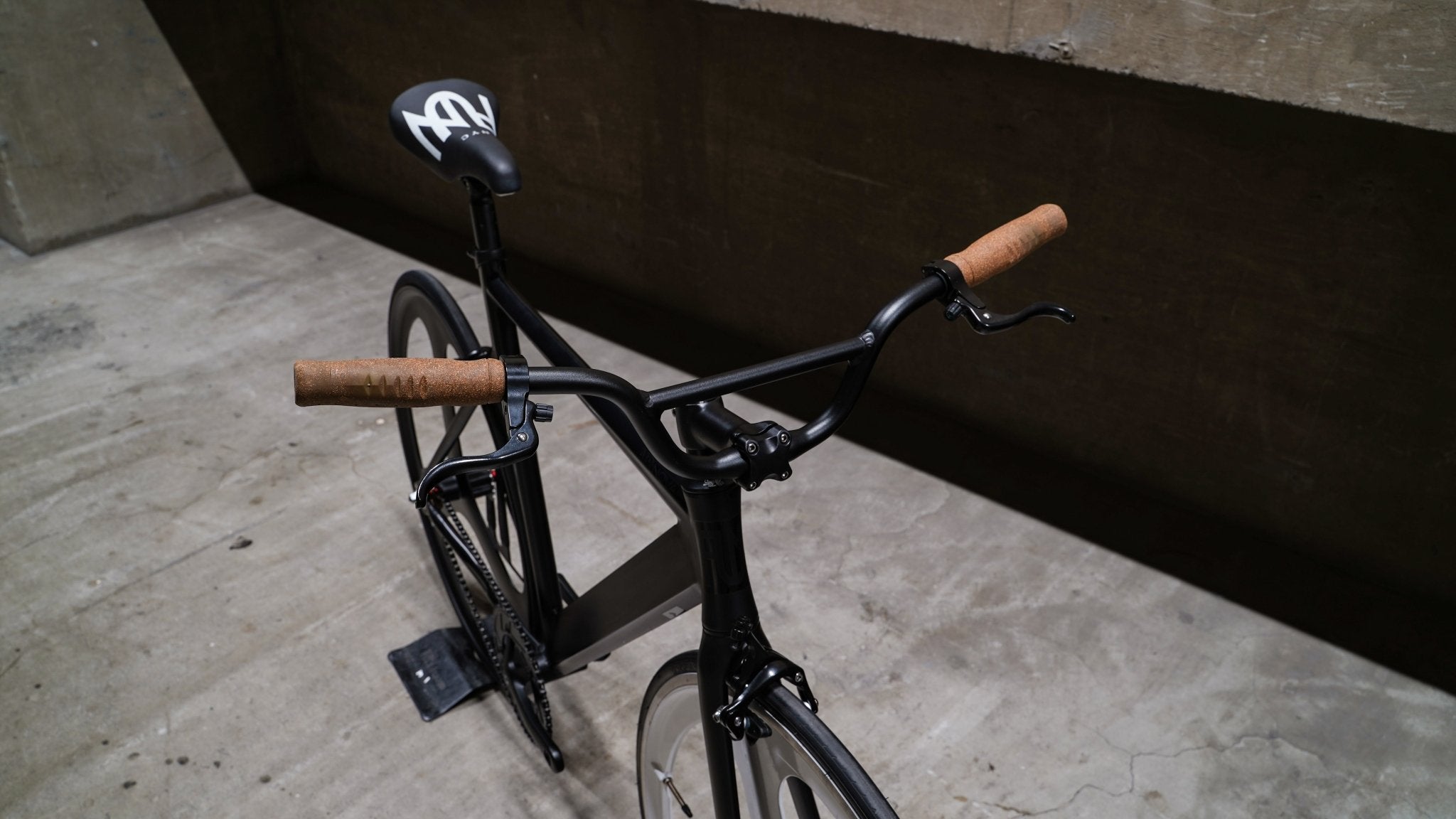 【LINKEY】ERGONOMIC Grip - curk - LINKEY CYCLE【LINKEY】ERGONOMIC Grip - curk -