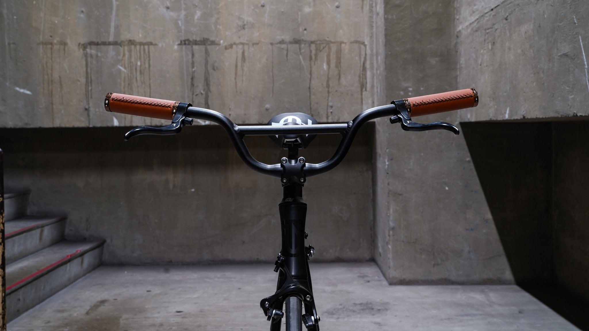 【LINKEY】Lock - on Grip - Camel leather - LINKEY CYCLE【LINKEY】Lock - on Grip - Camel leather -