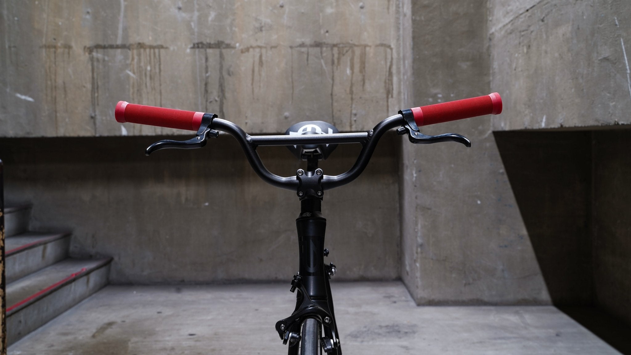 【LINKEY】SPIRAL Grip - Red - LINKEY CYCLE【LINKEY】SPIRAL Grip - Red -