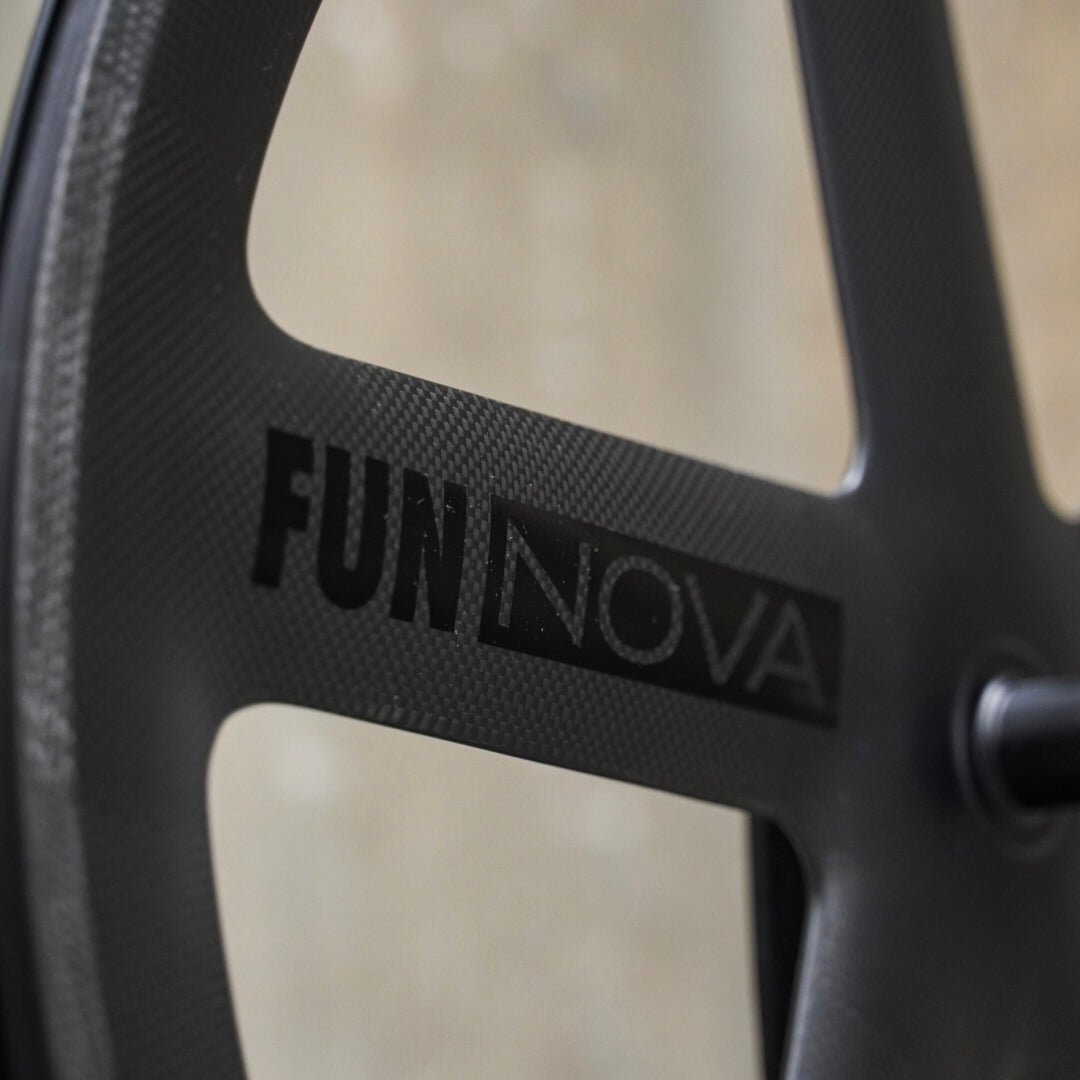 Marcas NOVA - Front - 【carbon】 - LINKEY CYCLEMarcas NOVA - Front - 【carbon】