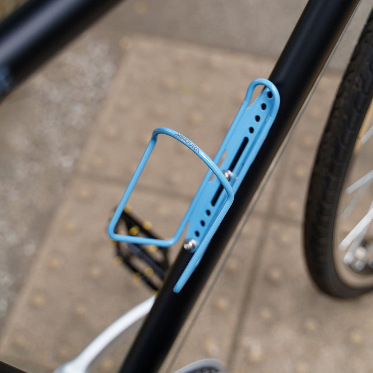 【MINOURA】SLIDE MOUNT Bottle Cage -Light Blue - LINKEY CYCLE【MINOURA】SLIDE MOUNT Bottle Cage -Light Blue-